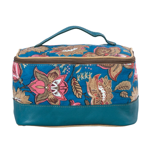 BETHLANDER  TRAIL MAKEUP KIT