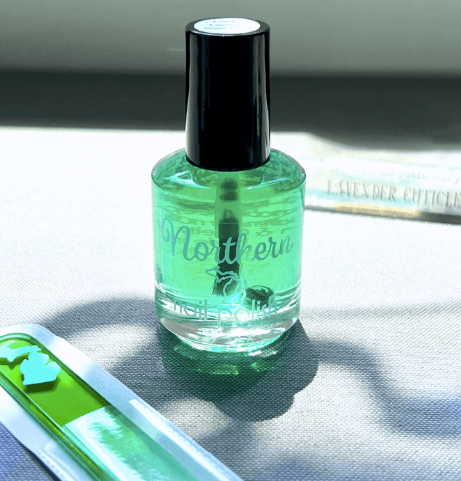 NAIL POLISH