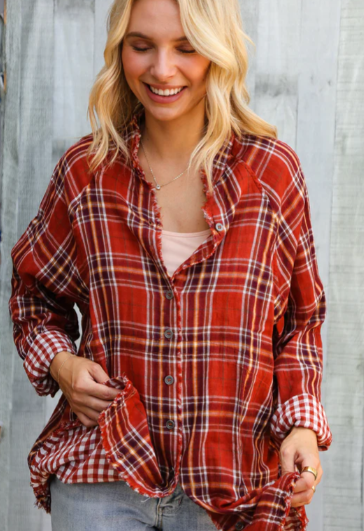 FALL FEELS PLAID BUTTON DOWN