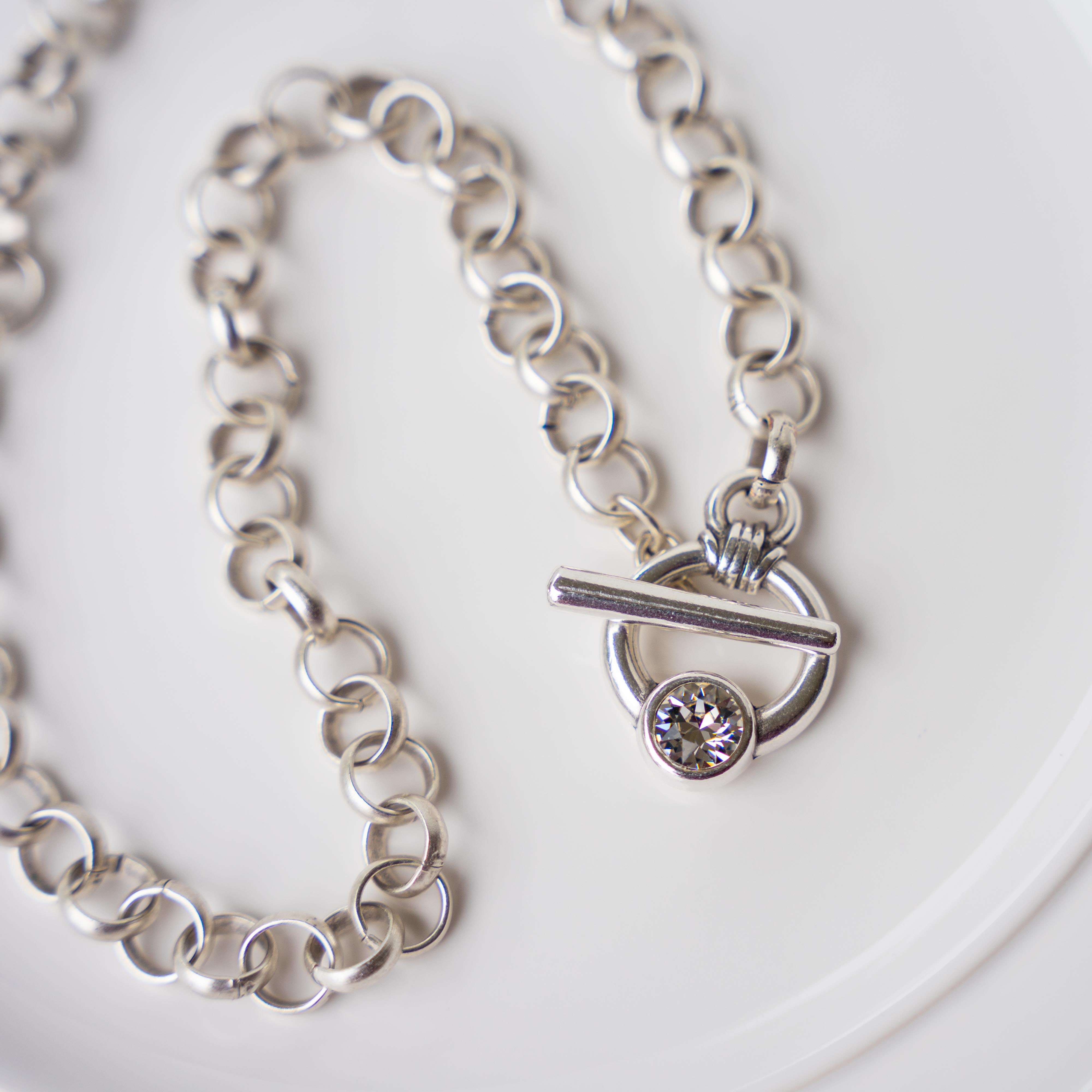 TAMARA TOGGLE NECKLACE