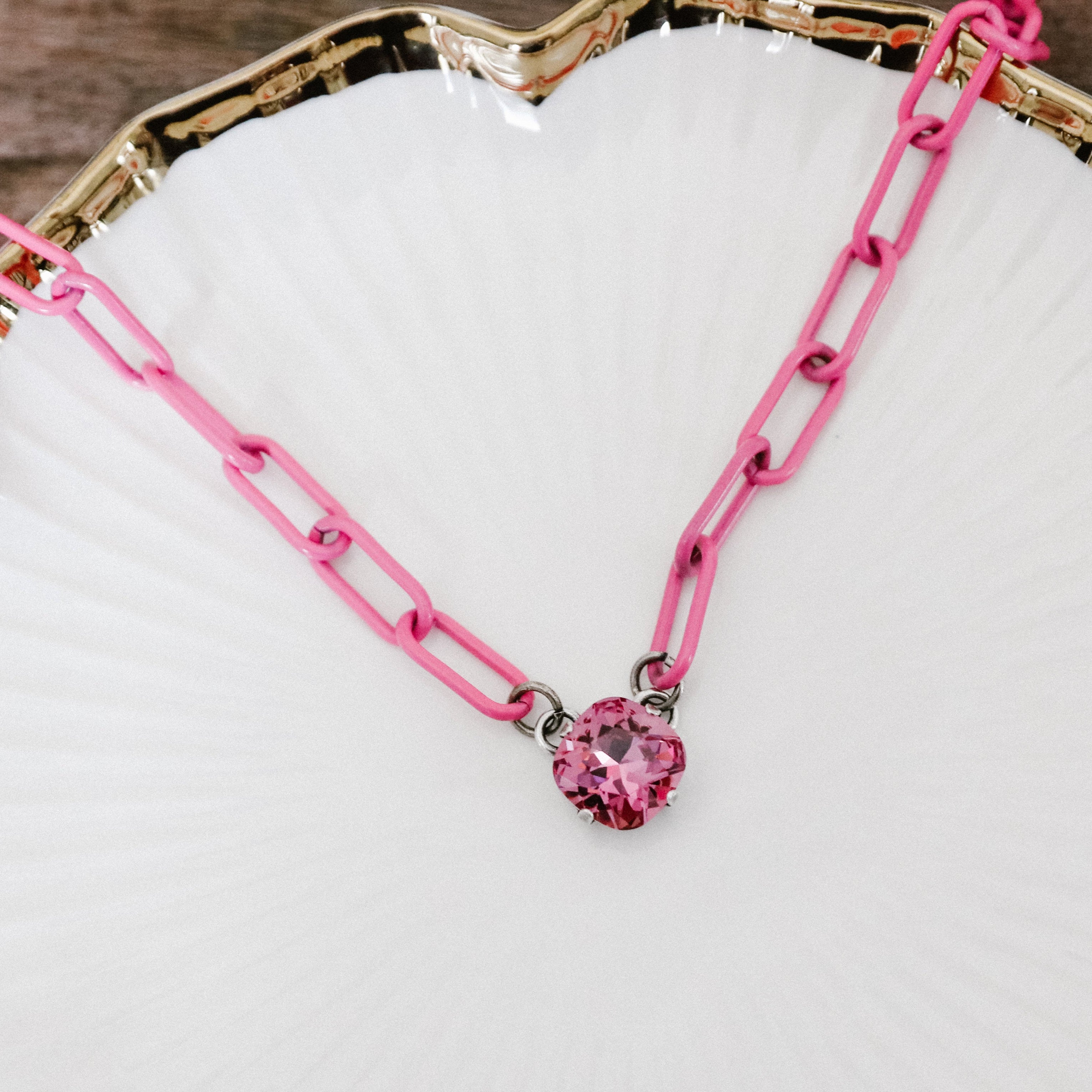 TEMPO LUX POWDER COAT CHAIN NECKLACE