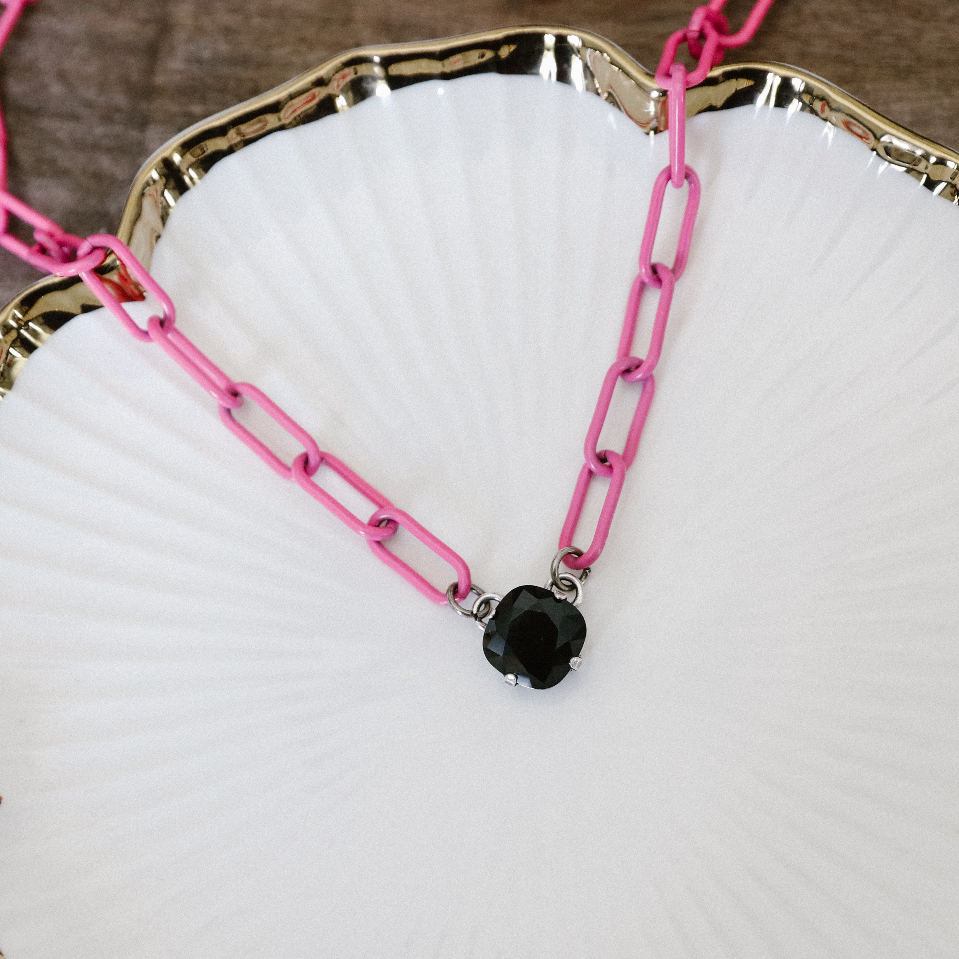 TEMPO LUX POWDER COAT CHAIN NECKLACE