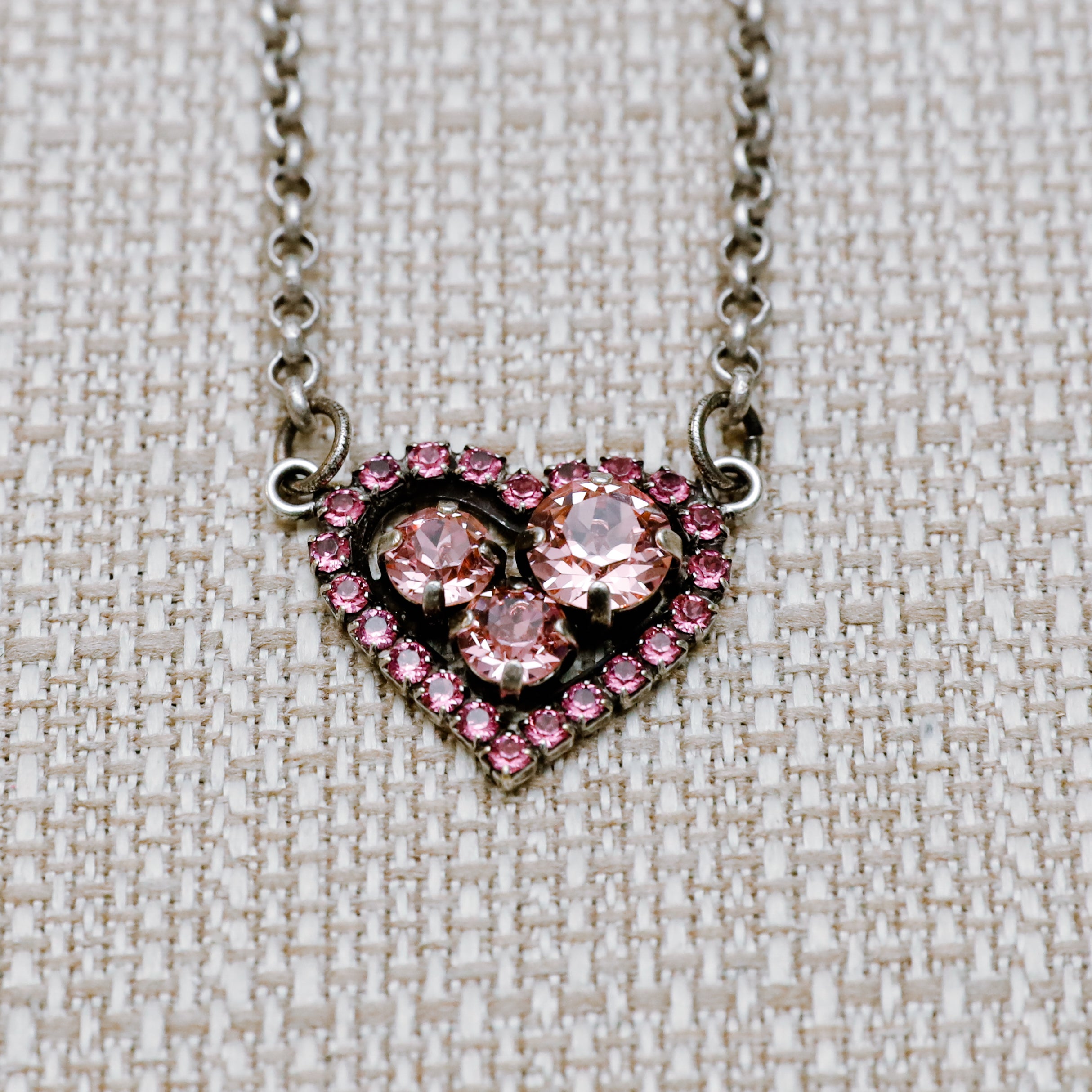 VIVA HEART NECKLACE